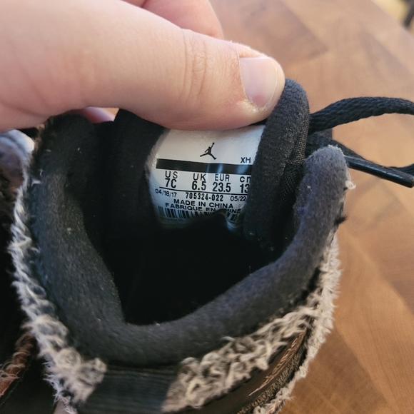 Nike Air Jordan 1 Retro High Top - Size 7c - Picture 3 of 6